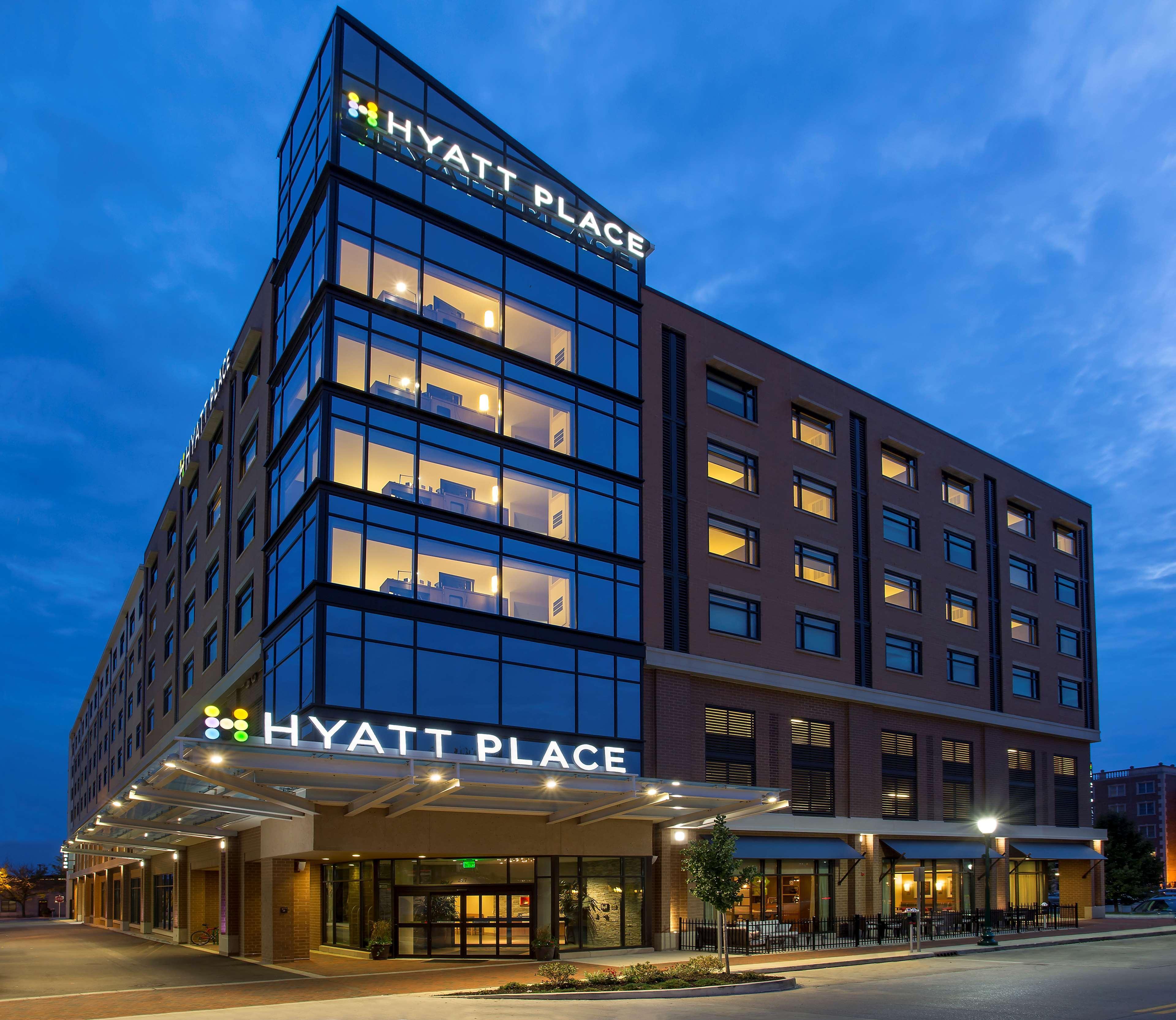 Hyatt Place Bloomington Indiana Buitenkant foto